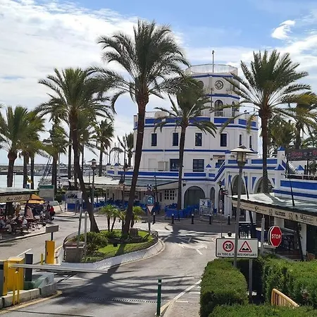 Port Beachside - Marina Bay * Эстепона