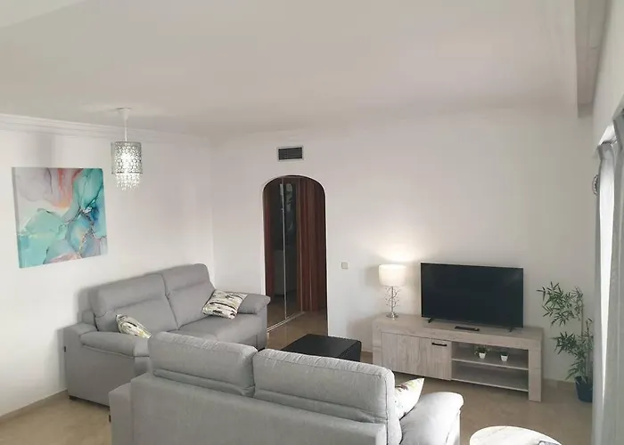 شقة Port Beachside - Marina Bay إِستيبونا